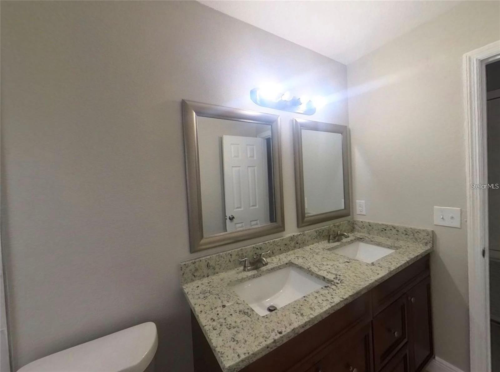 210 N Lone Oak Dr #1 Property Photo 10