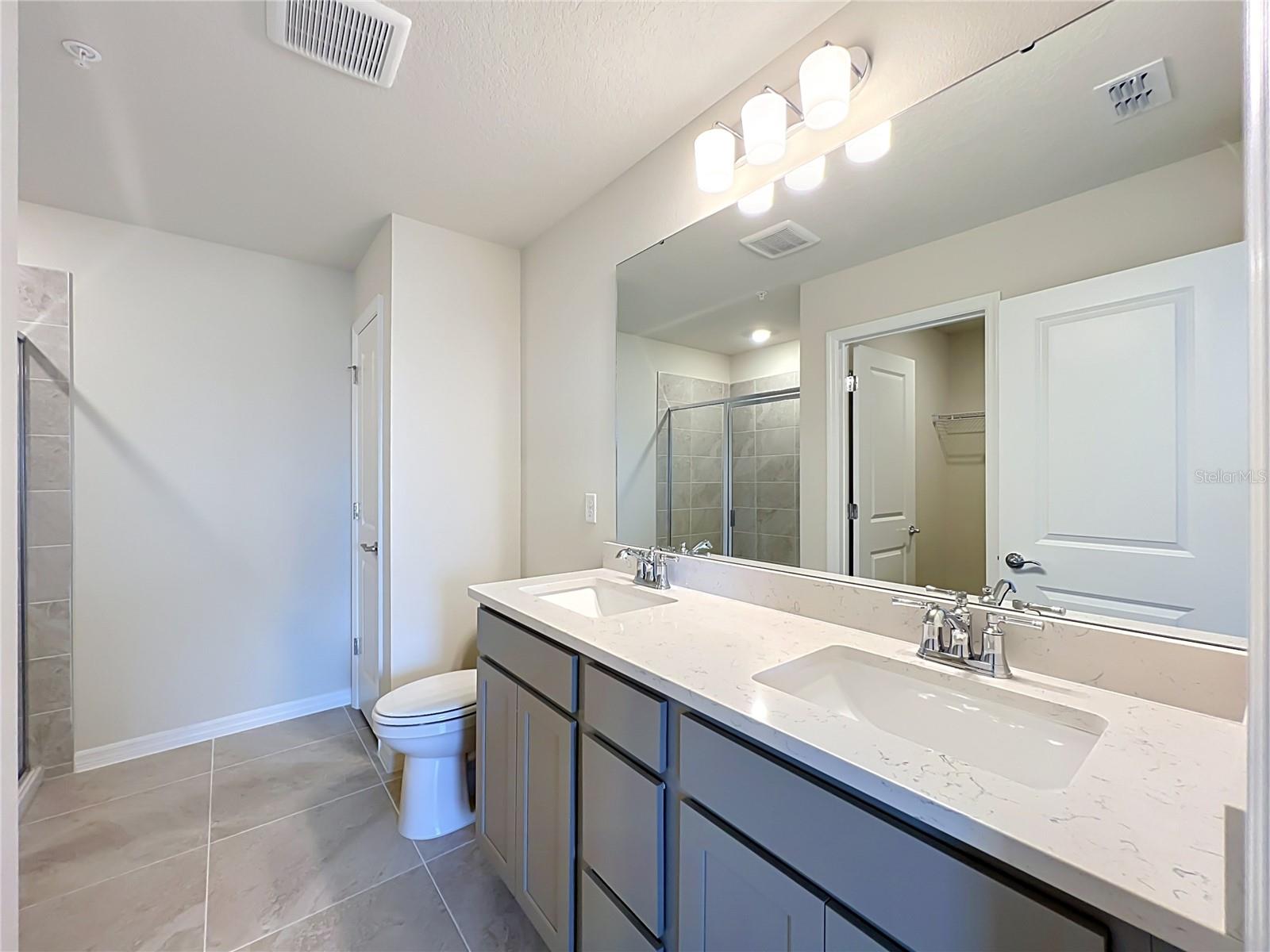 10678 Evening Star St Property Photo 34