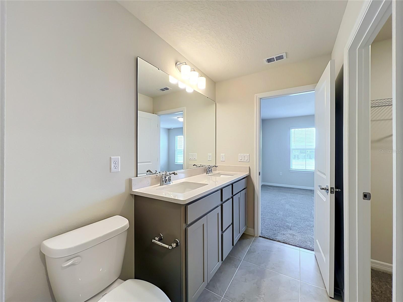 10678 Evening Star St Property Photo 45