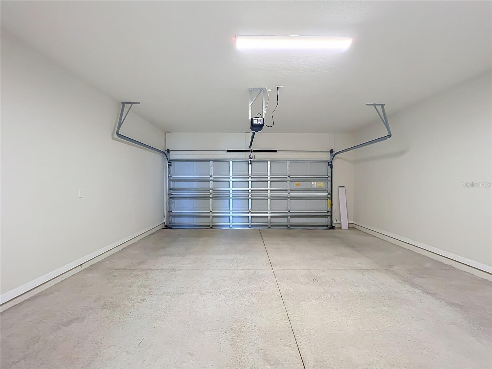 10678 Evening Star St Property Photo 48