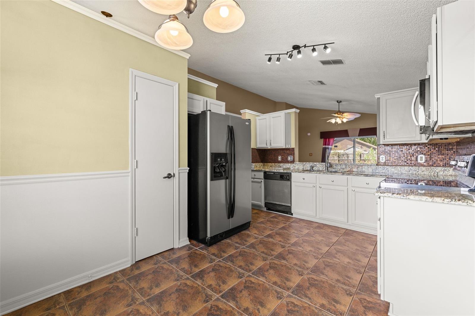 11830 Sindlesham Ct Property Photo 6