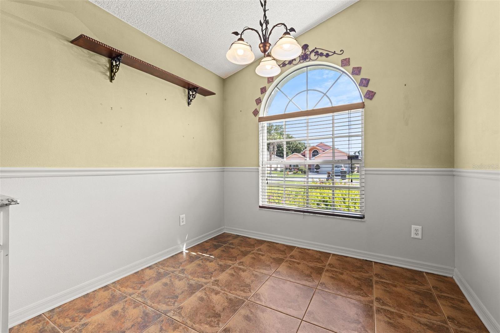 11830 Sindlesham Ct Property Photo 7