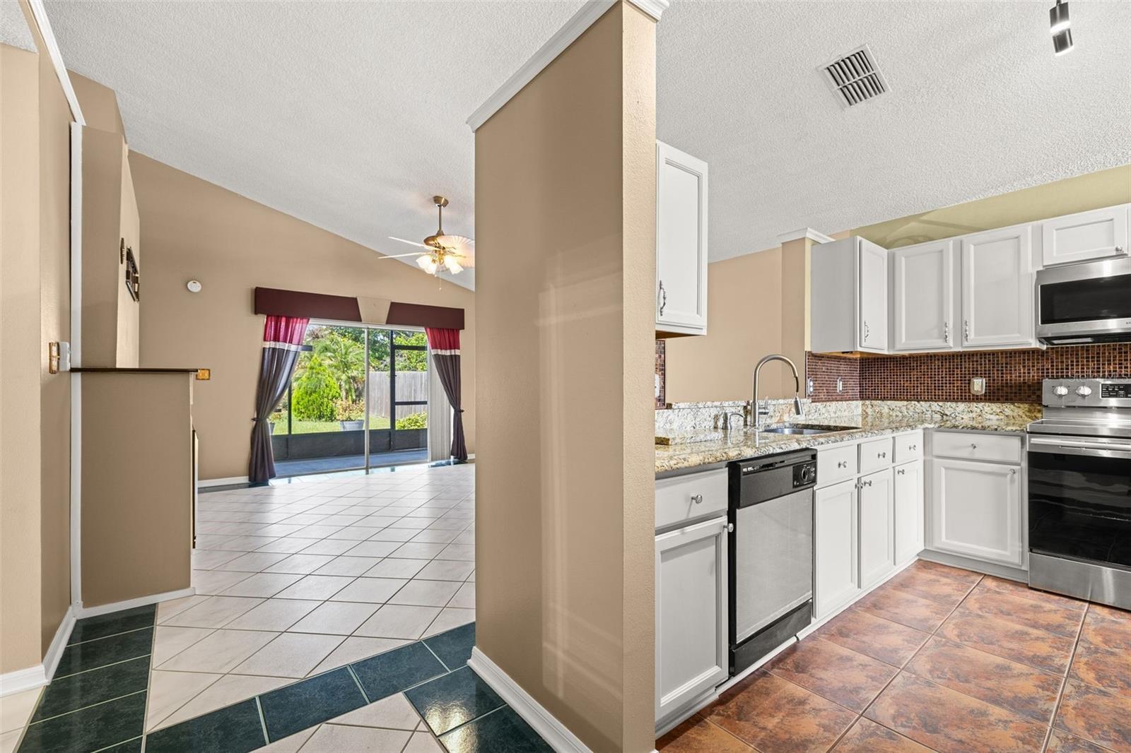 11830 Sindlesham Ct Property Photo 8