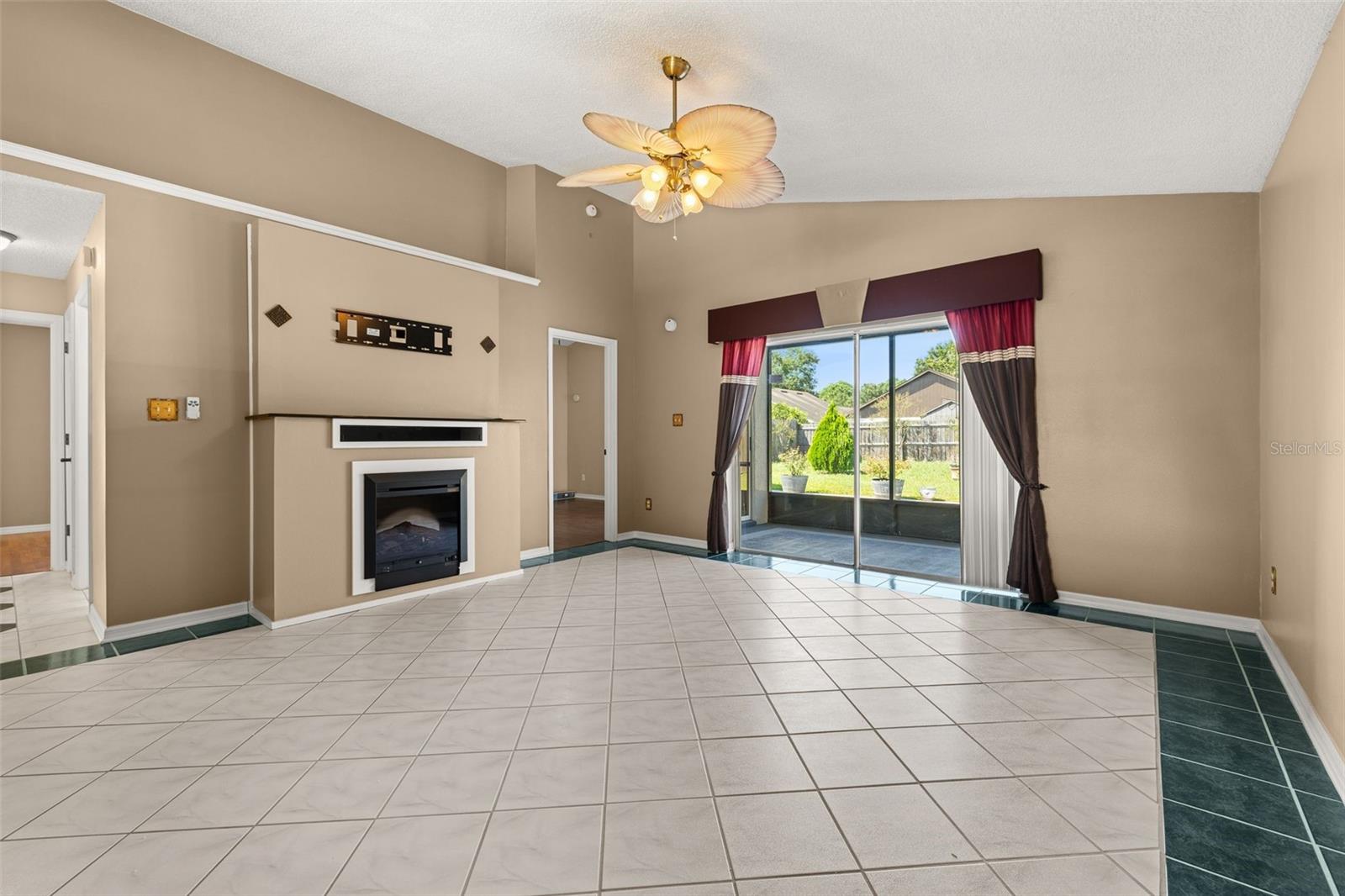 11830 Sindlesham Ct Property Photo 10