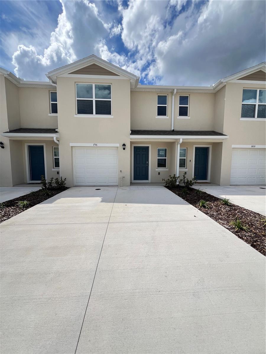 796 Preston Cove Dr Property Photo 1