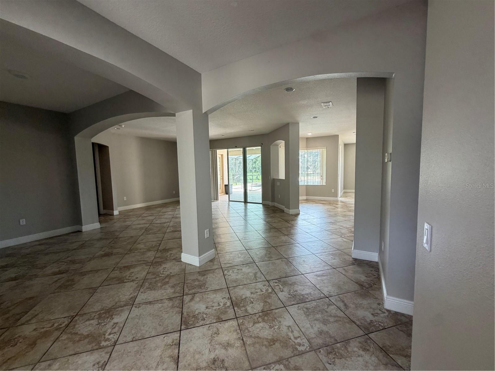3811 Eagle Isles Cir Property Photo 12