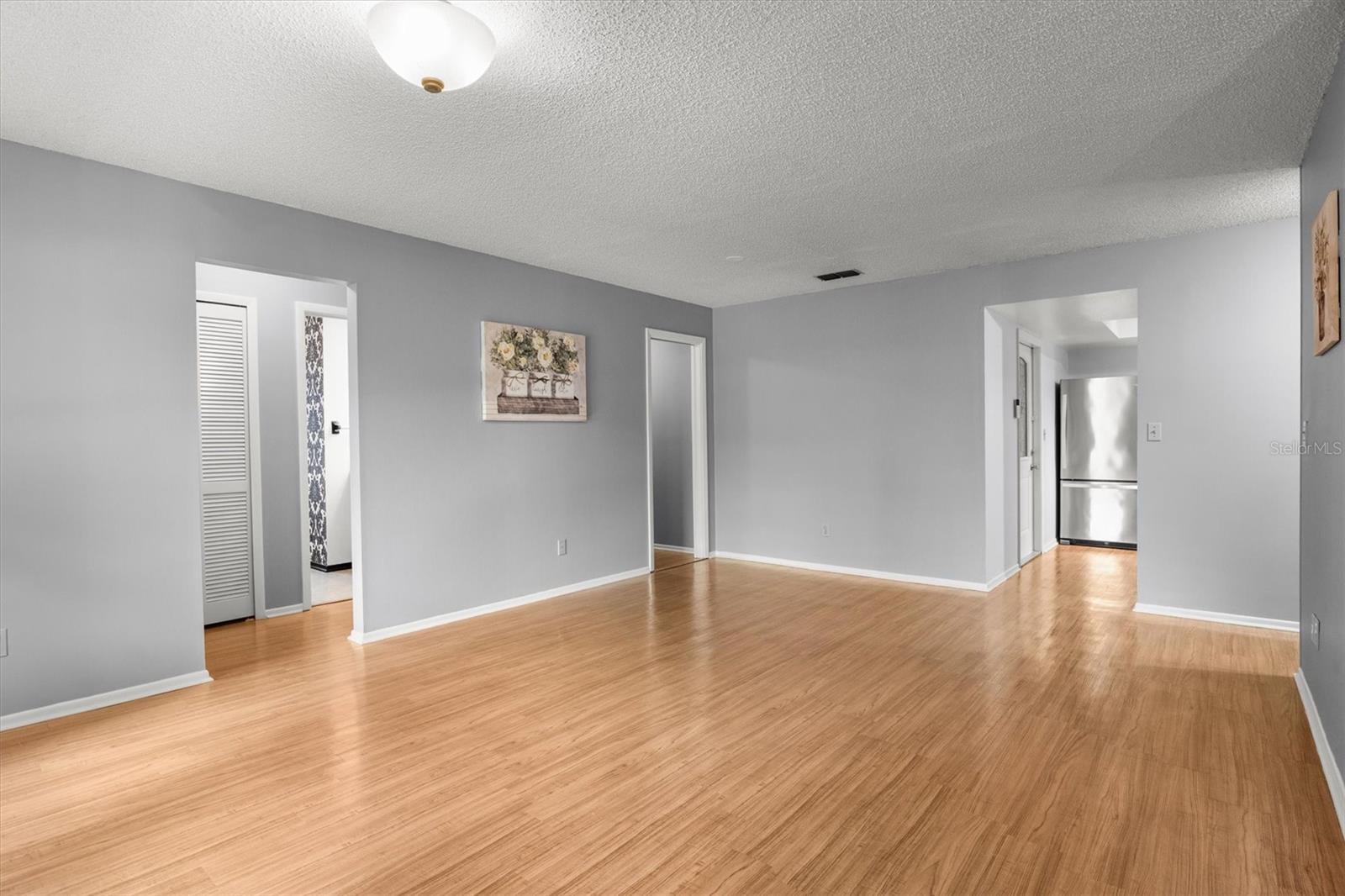 4302 Shadow Wood Ln Property Photo 5