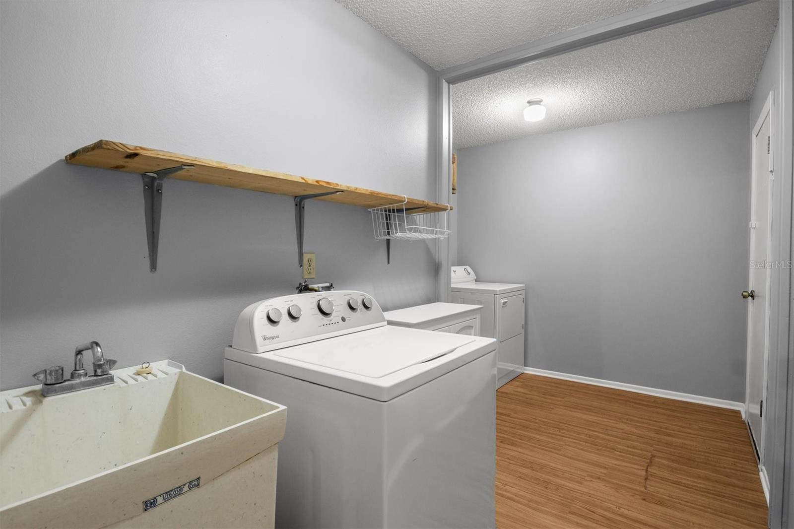 4302 Shadow Wood Ln Property Photo 25