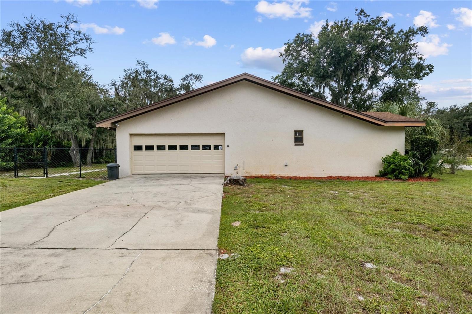 4302 Shadow Wood Ln Property Photo 29