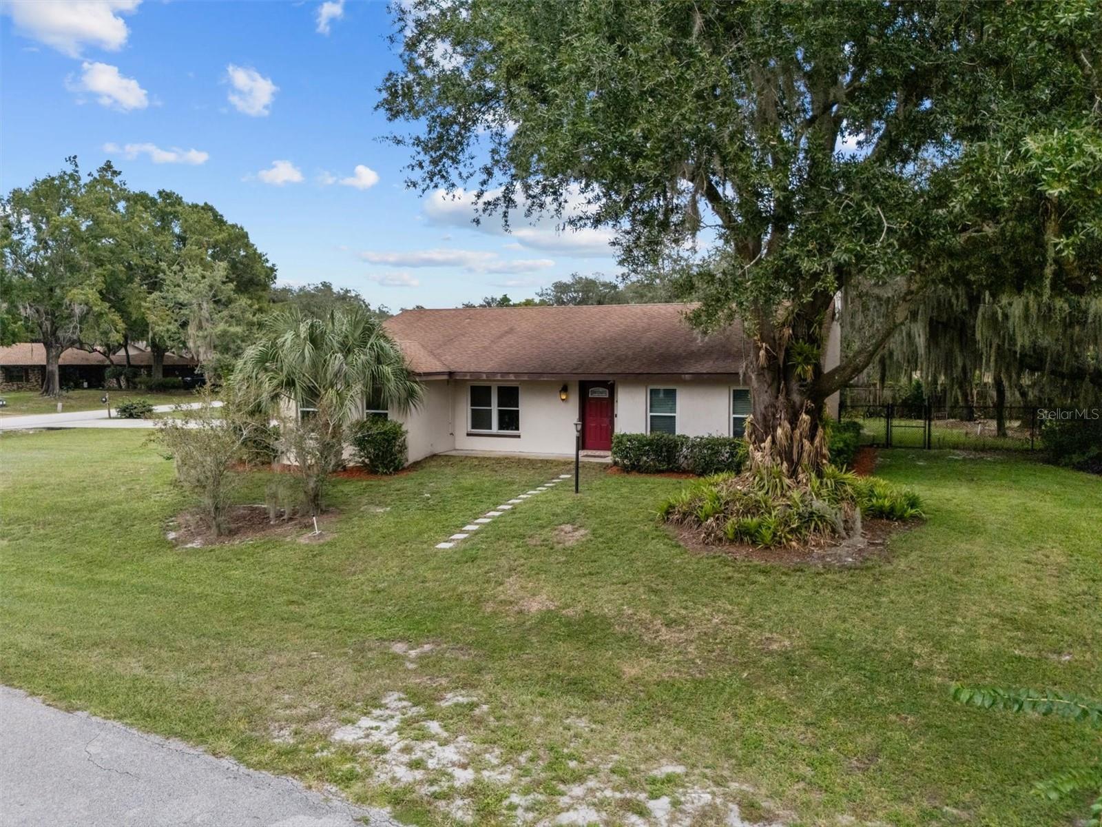 4302 Shadow Wood Ln Property Photo 34
