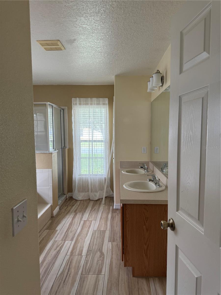 833 Alpine Ct Property Photo 14