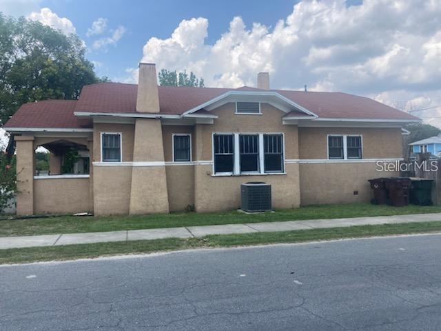 439 New York Ave Property Photo 2