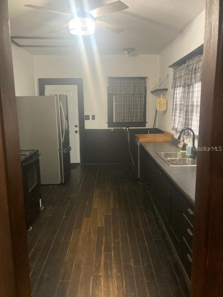 439 New York Ave Property Photo 20