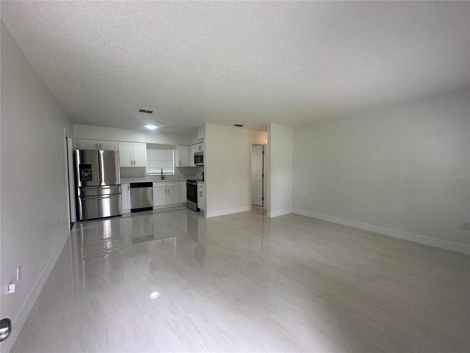 25527 Antler St Property Photo 4