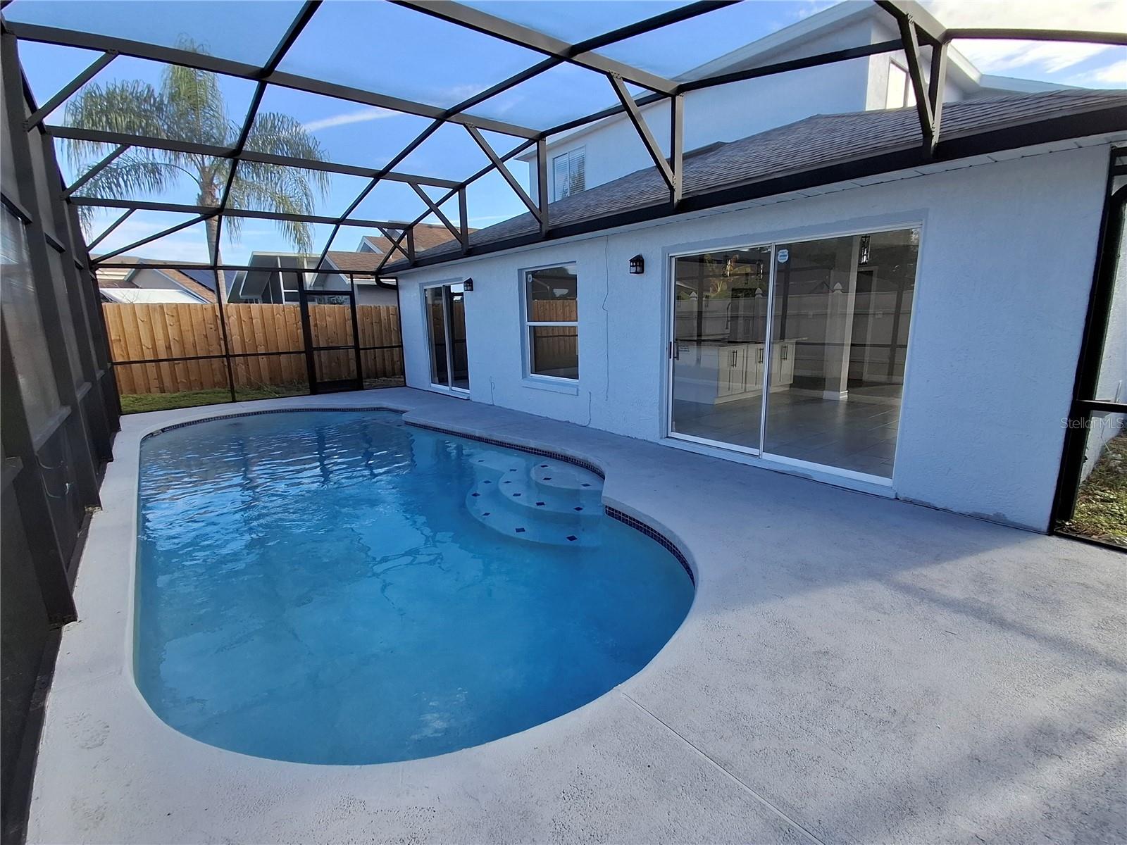 1518 Avleigh Cir Property Photo 4