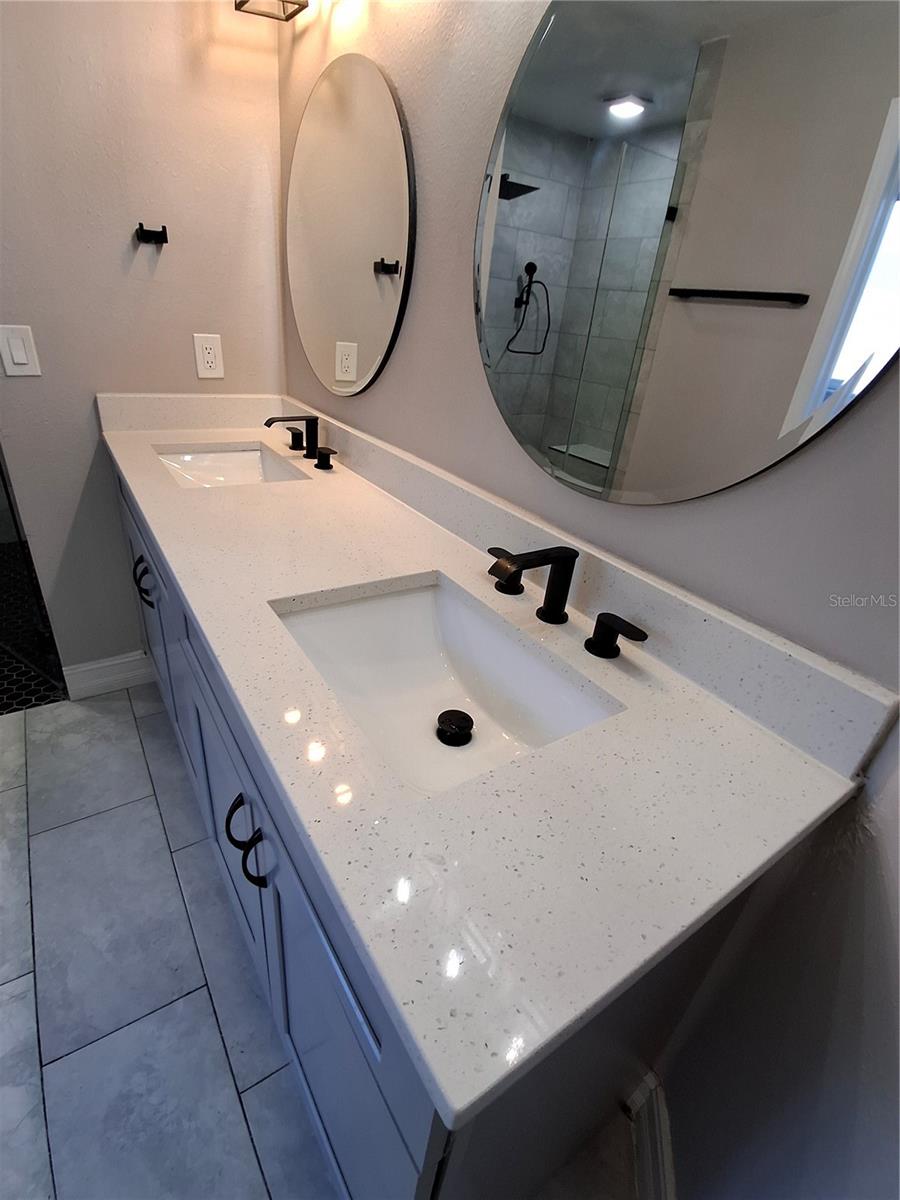 1518 Avleigh Cir Property Photo 17