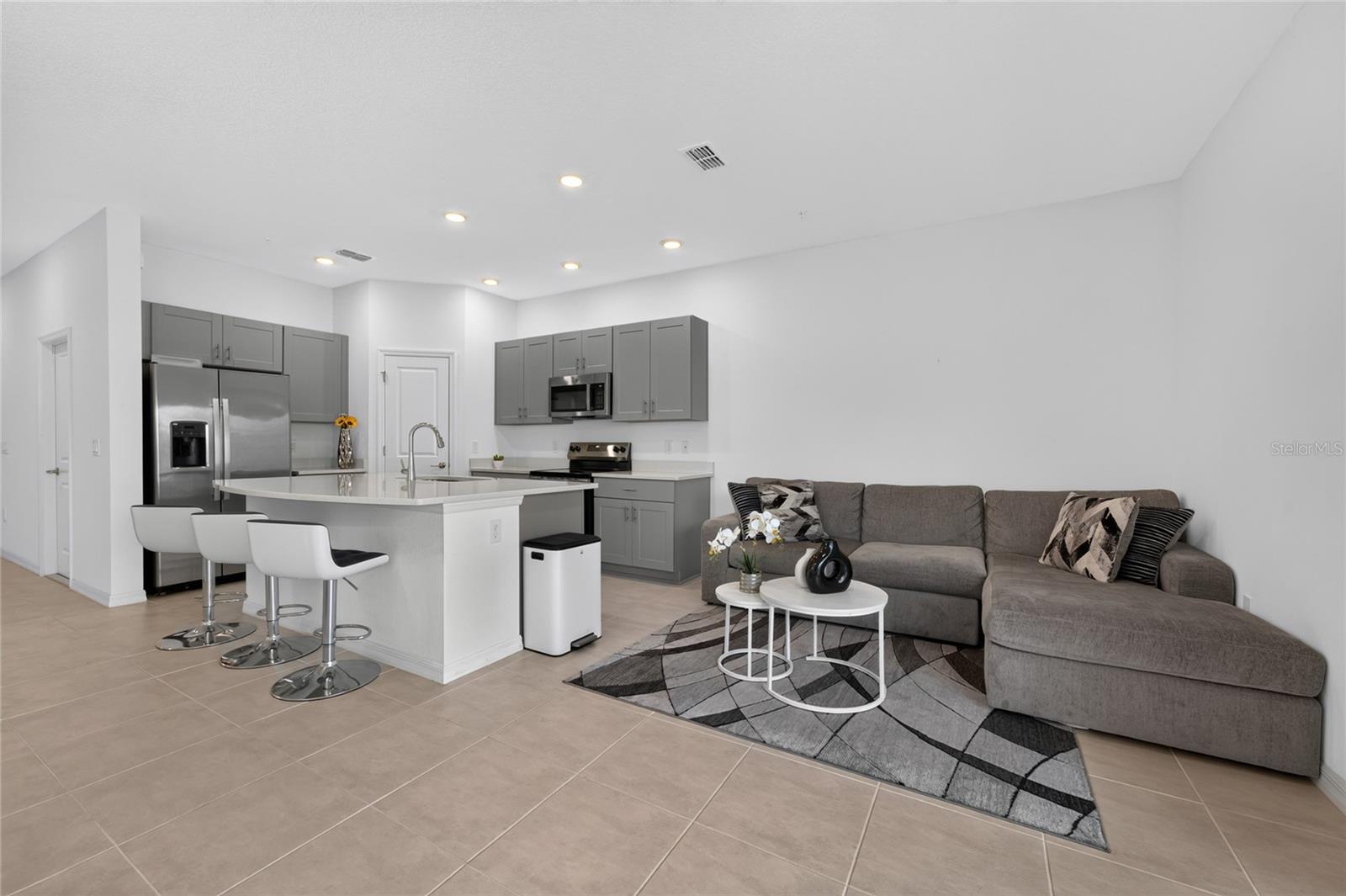 5080 Spangle Dr Property Photo 8