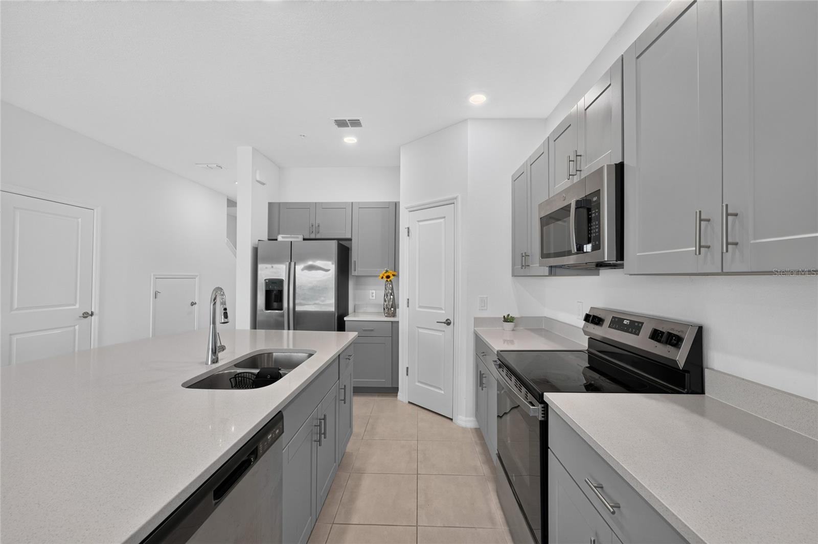 5080 Spangle Dr Property Photo 10