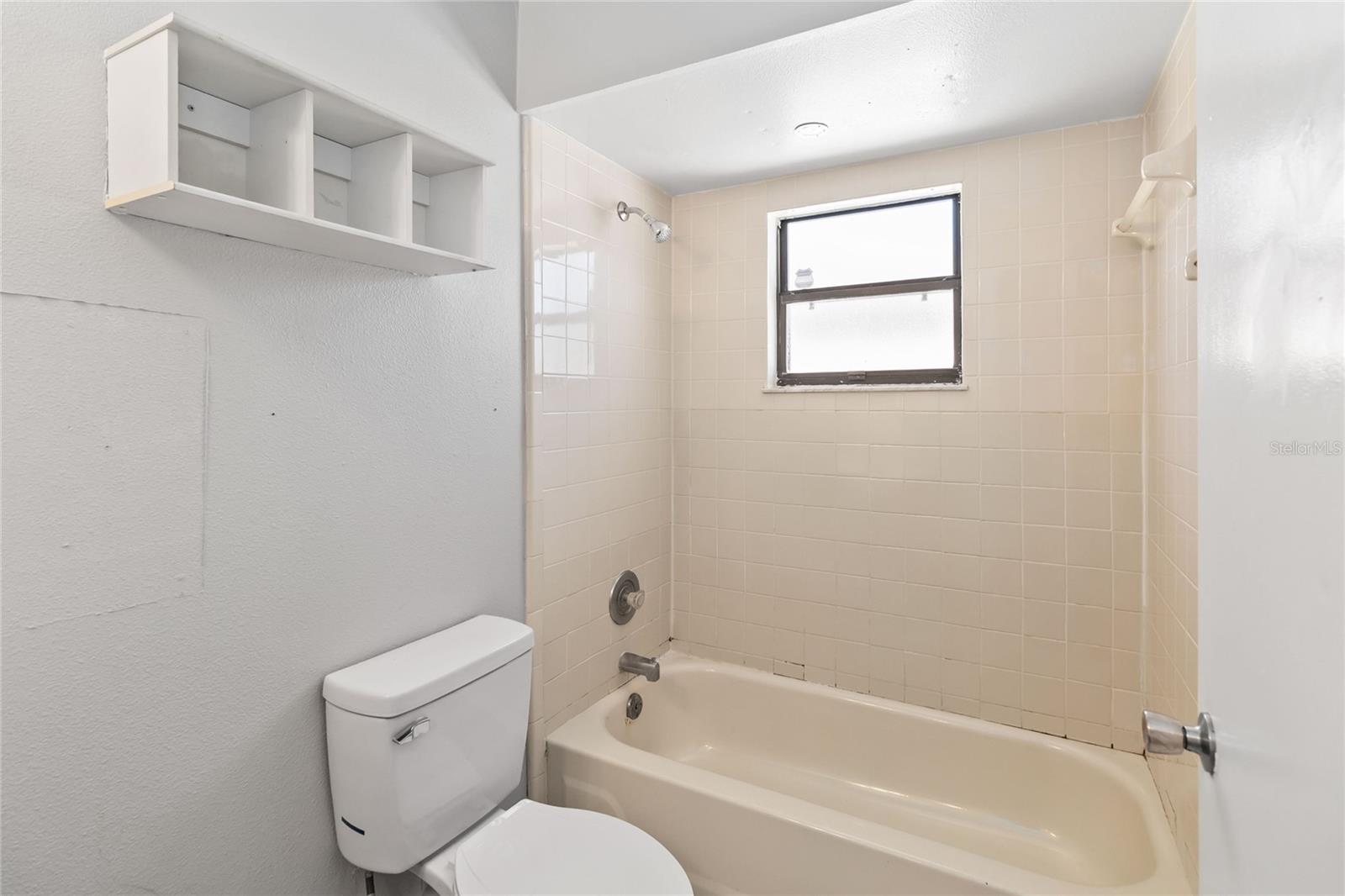 218 Cranbrook Dr Property Photo 10
