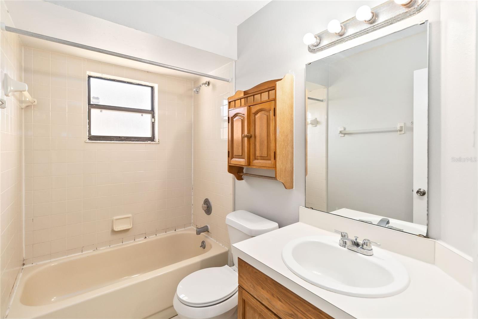 218 Cranbrook Dr Property Photo 15