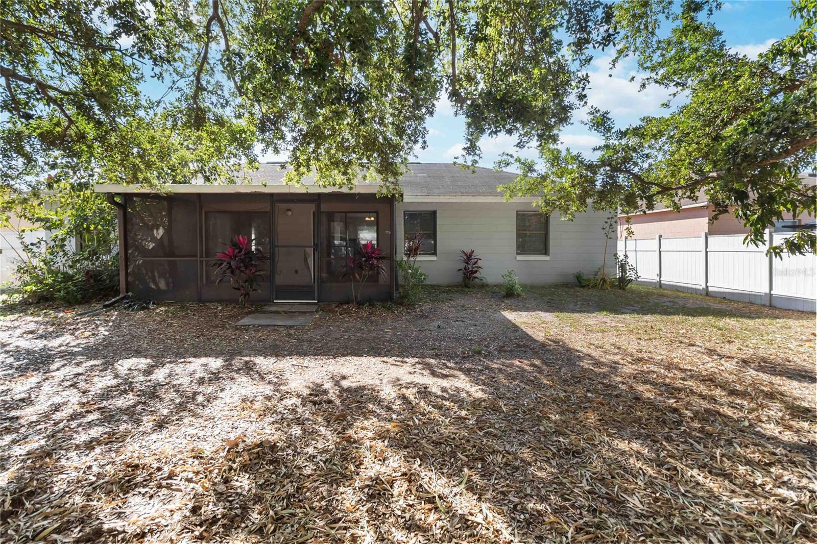 218 Cranbrook Dr Property Photo 19