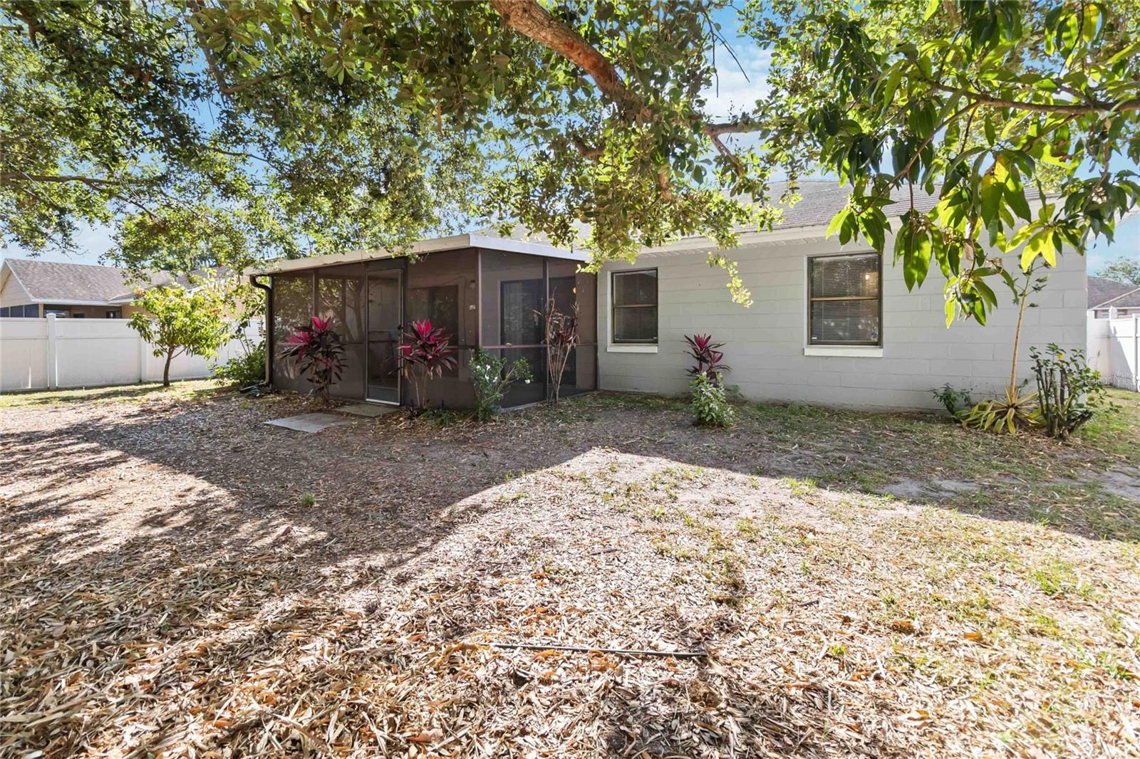 218 Cranbrook Dr Property Photo 21