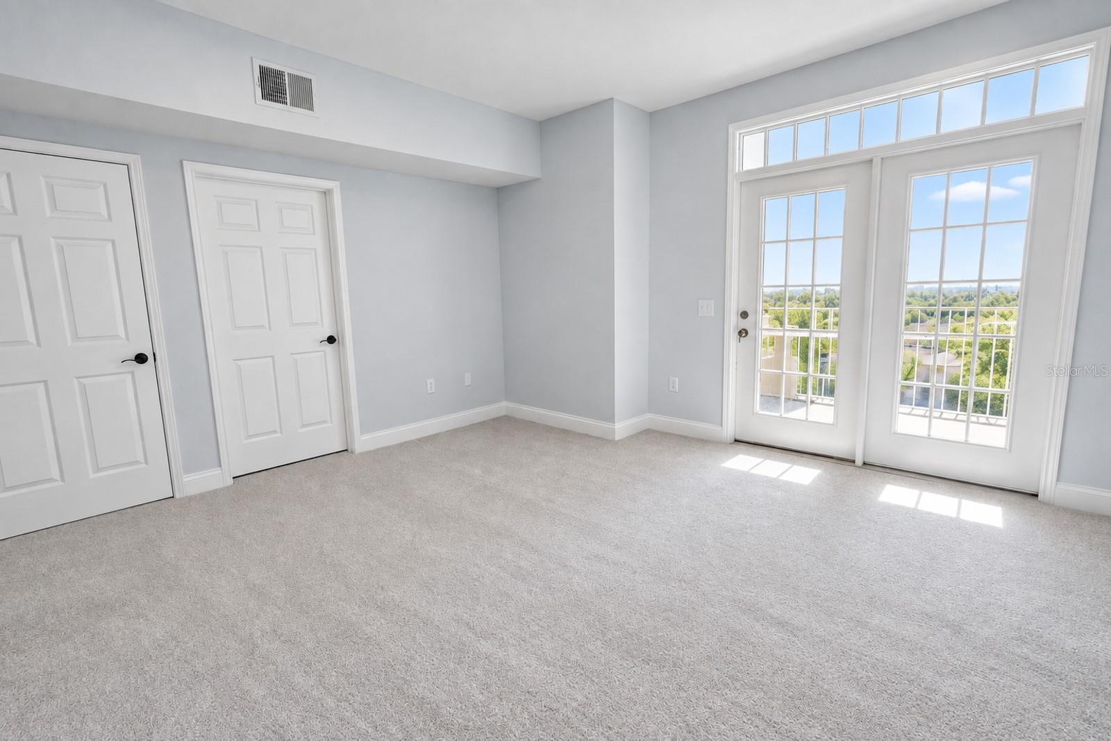 201 Longview Ave #202 Property Photo 14