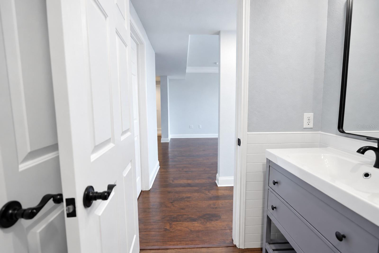 201 Longview Ave #202 Property Photo 18