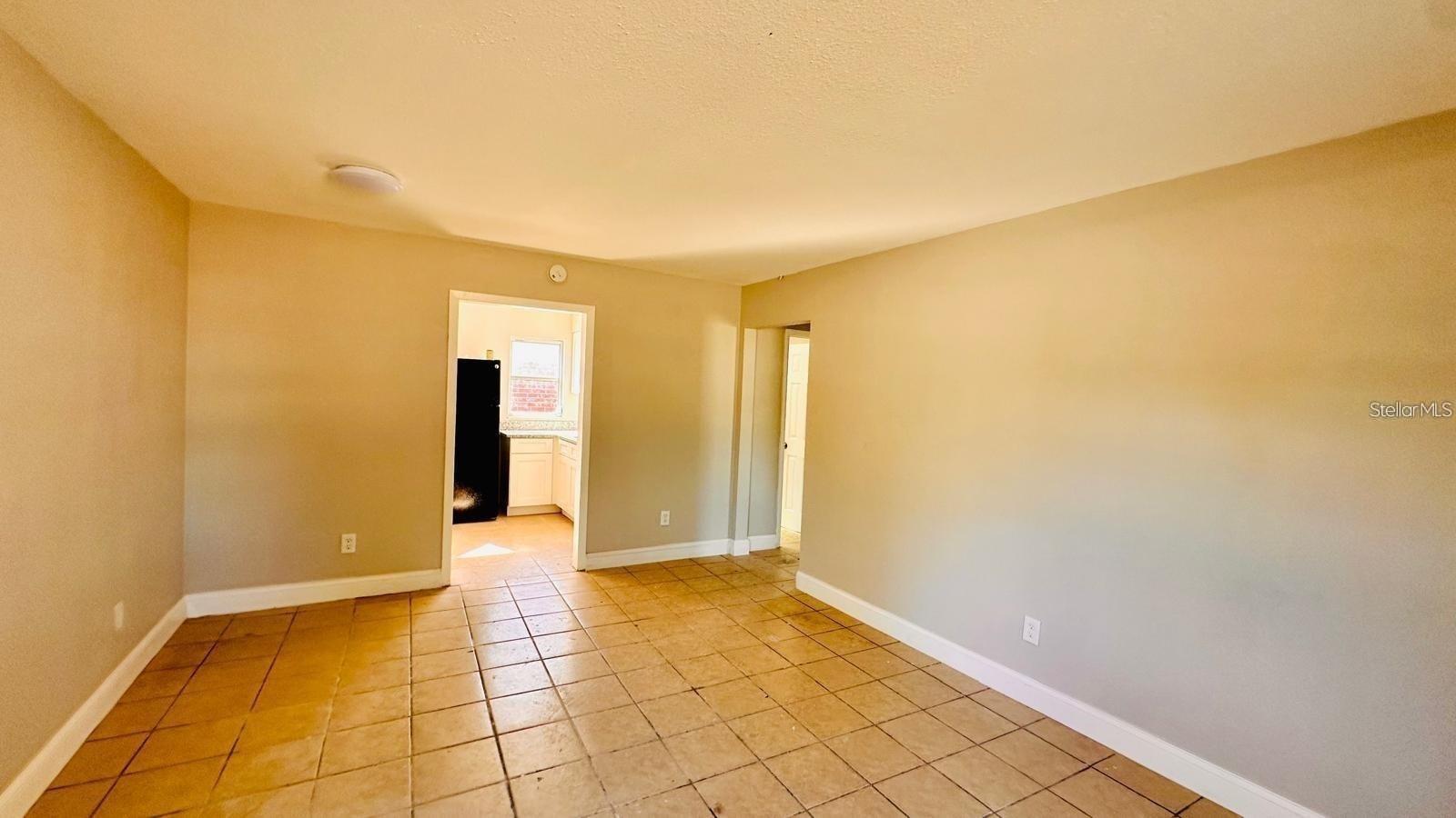 390 W Haines Blvd #9 Property Photo 4