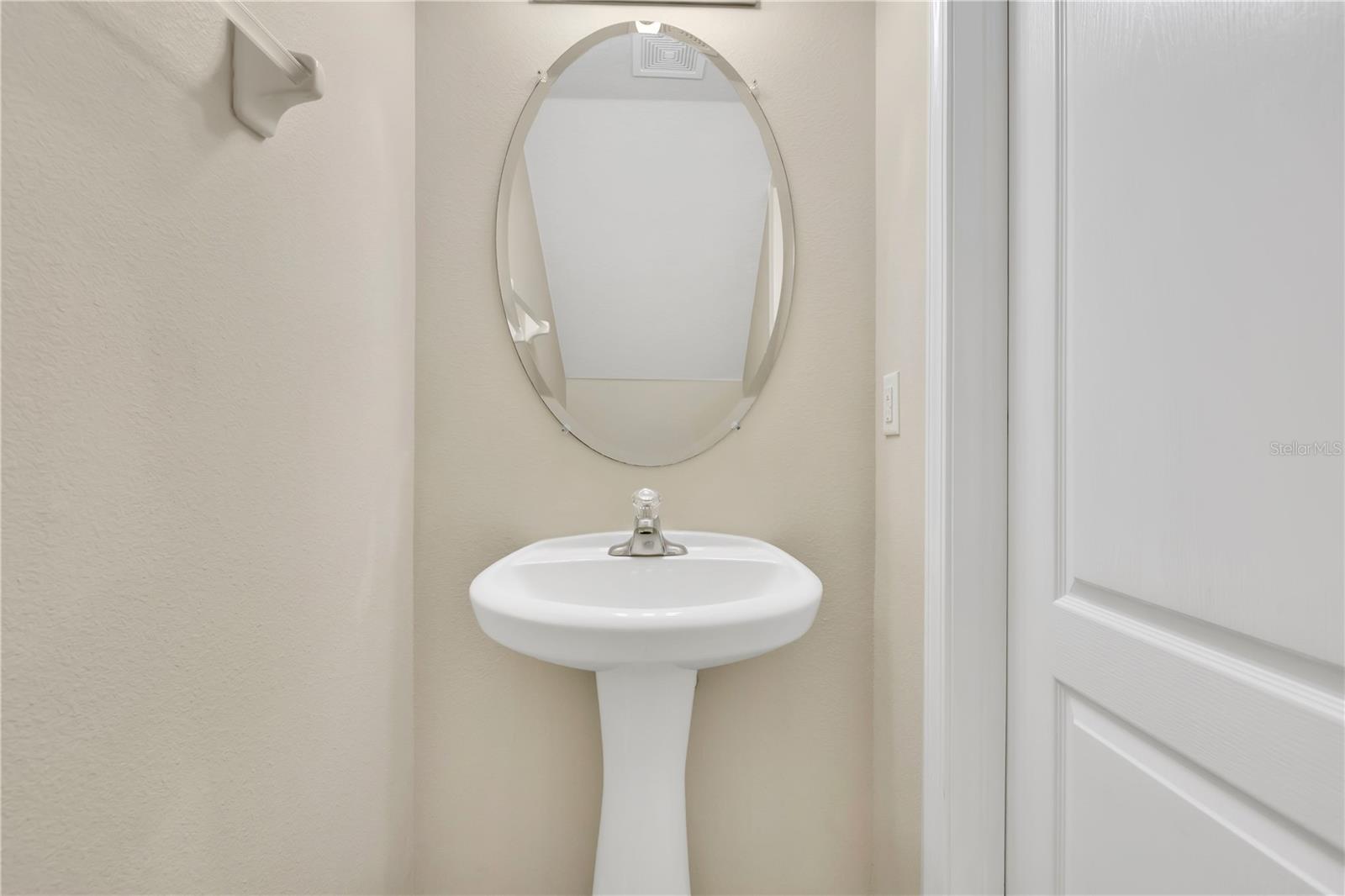 10173 Bessemer Pond Ct Property Photo 7