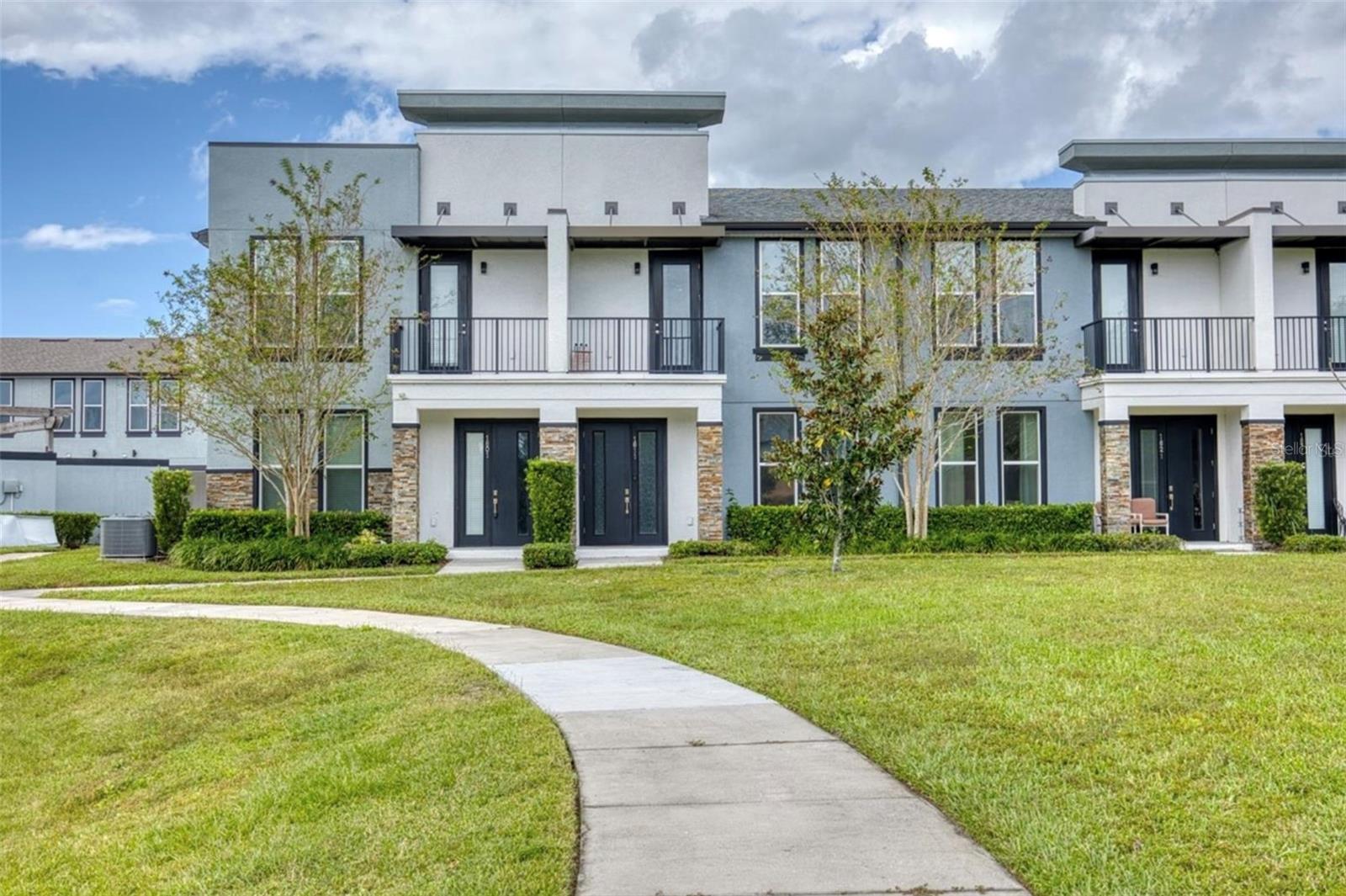 1801 Houston St Property Photo 1