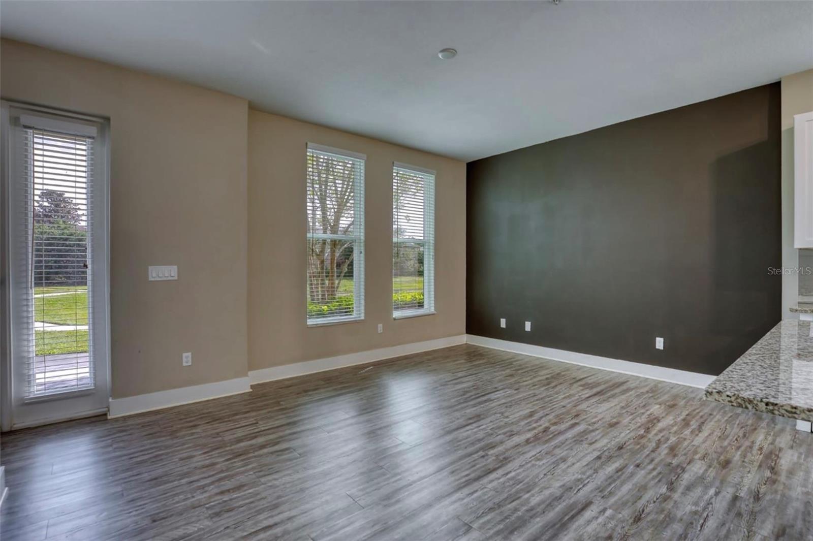 1801 Houston St Property Photo 7