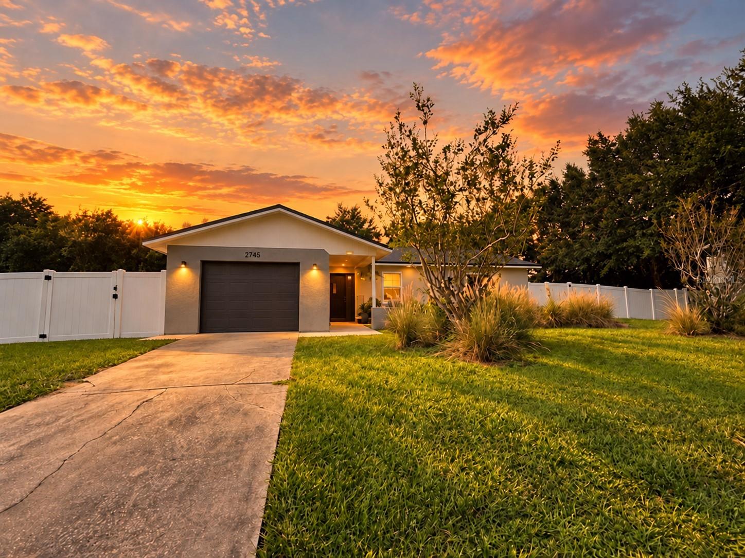 2745 GREEN MEADOW CIR Property Photo 1