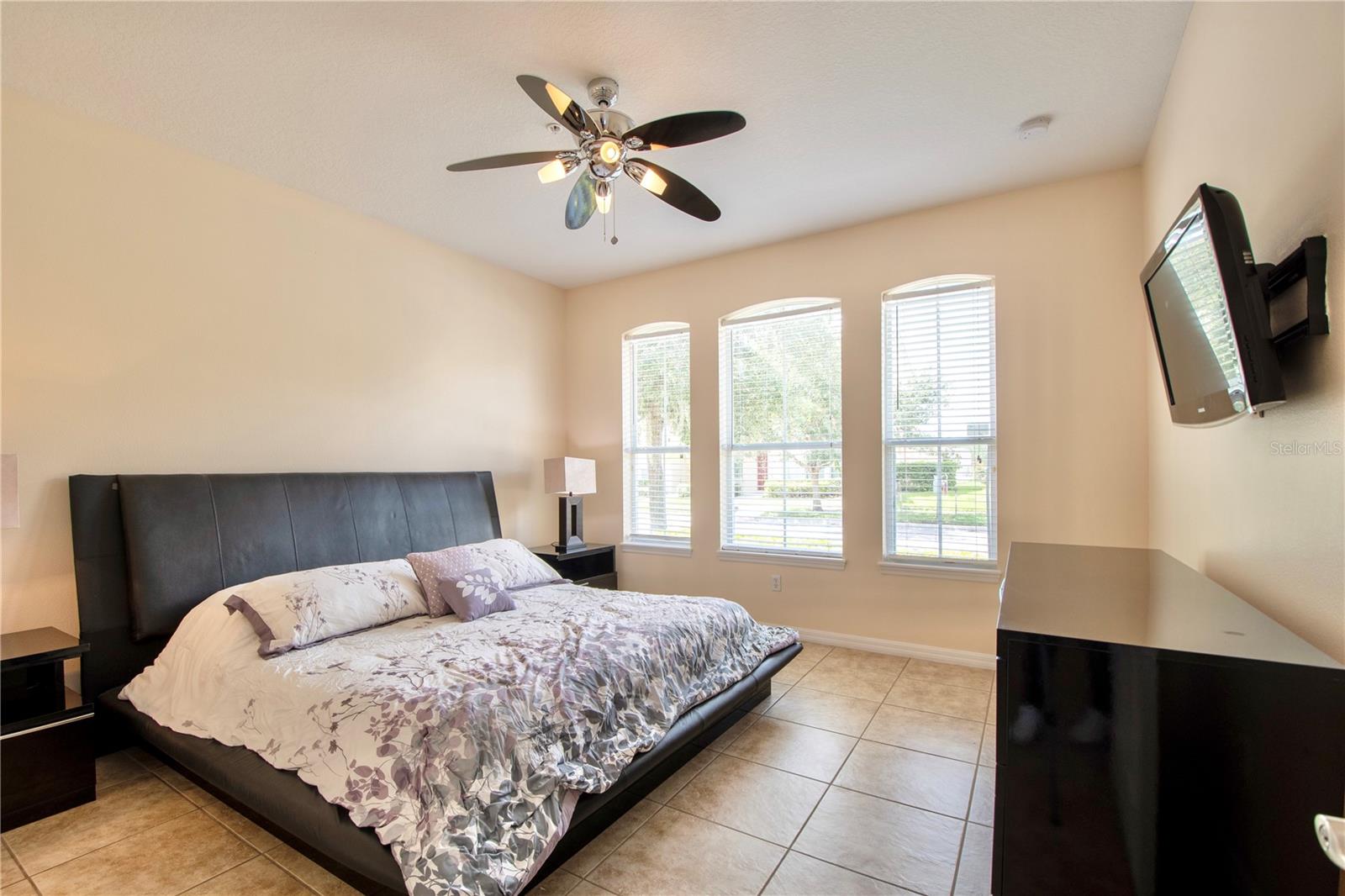 2901 Aqua Virgo Loop Property Photo 10