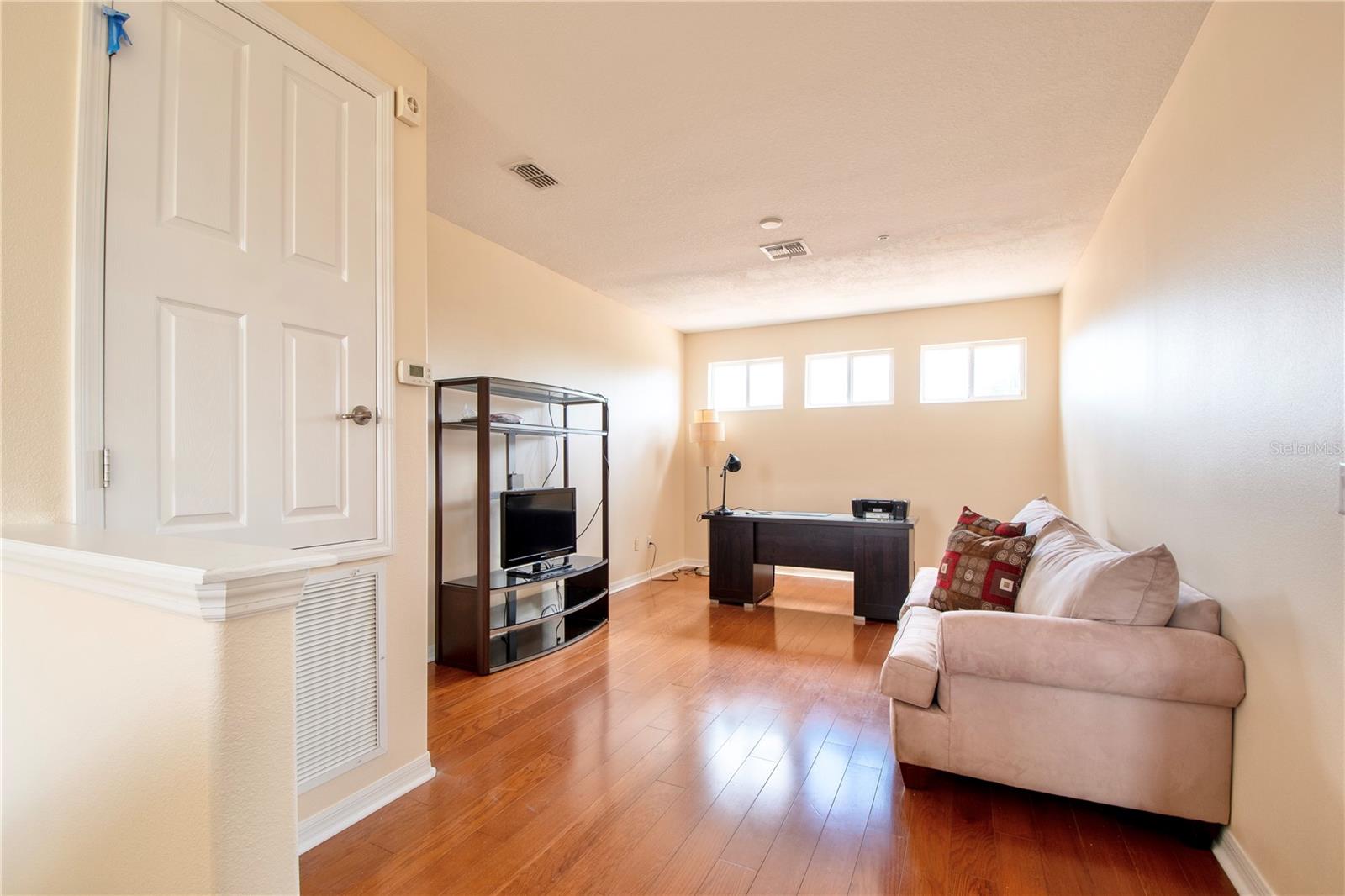 2901 Aqua Virgo Loop Property Photo 13
