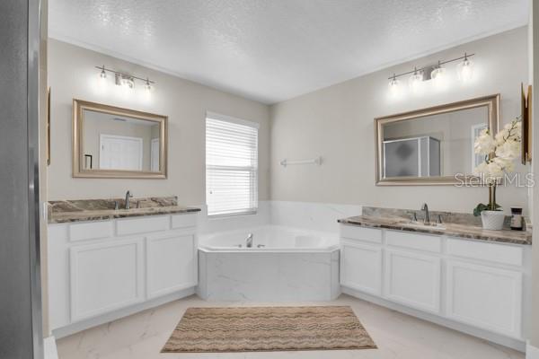 12703 Moss Park Ridge Dr Property Photo 37