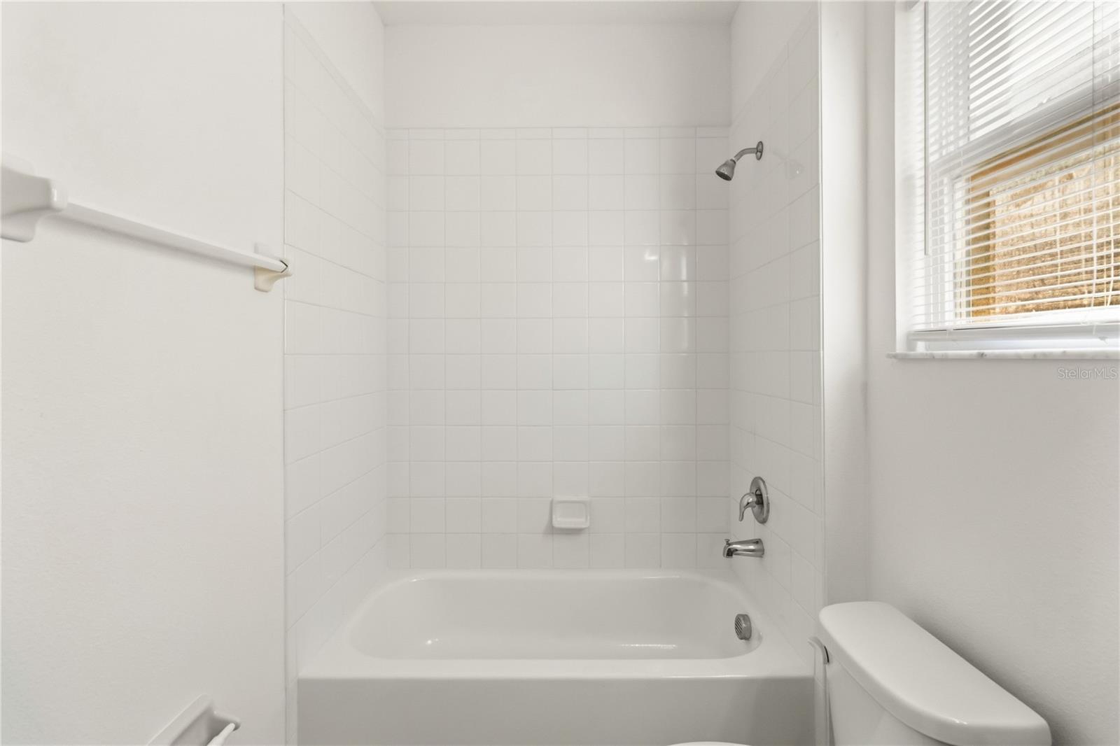 263 Bella Prestwick Blvd Property Photo 20