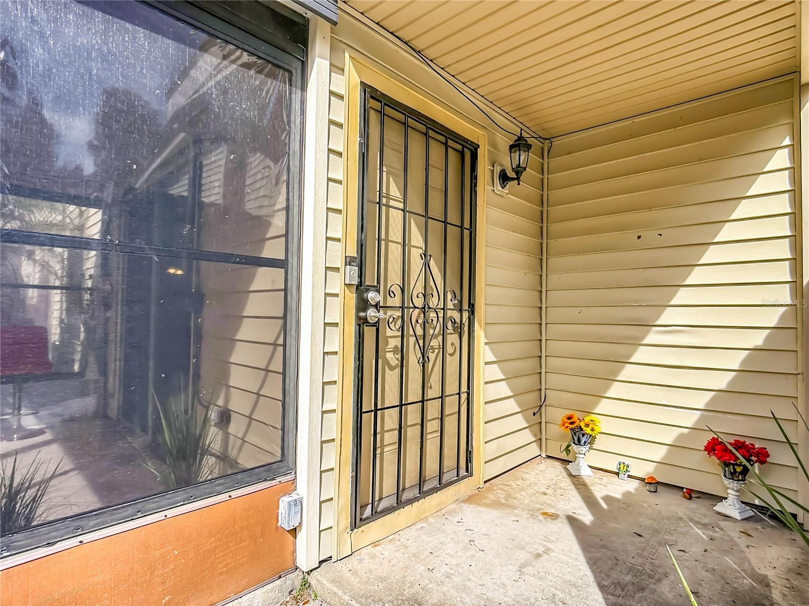 1106 Spring Meadow Dr Property Photo 1