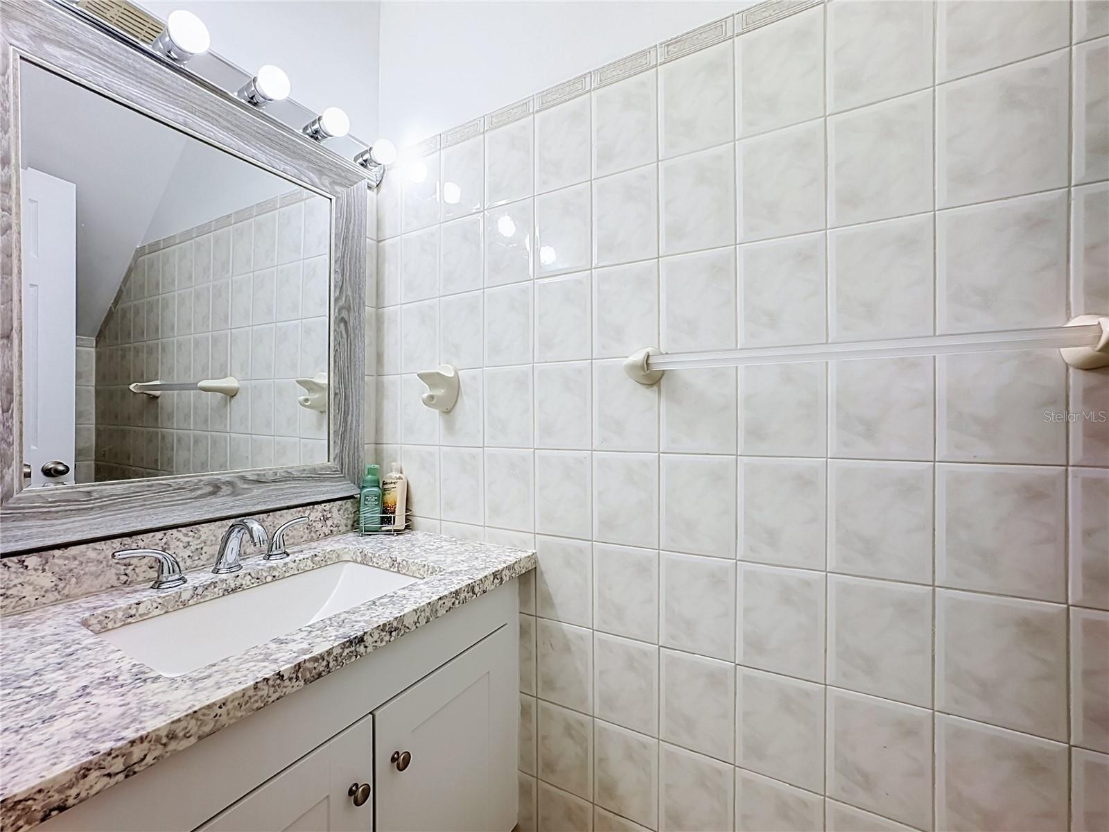 1106 Spring Meadow Dr Property Photo 16