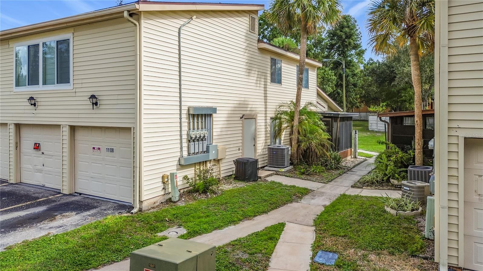 1106 Spring Meadow Dr Property Photo 31