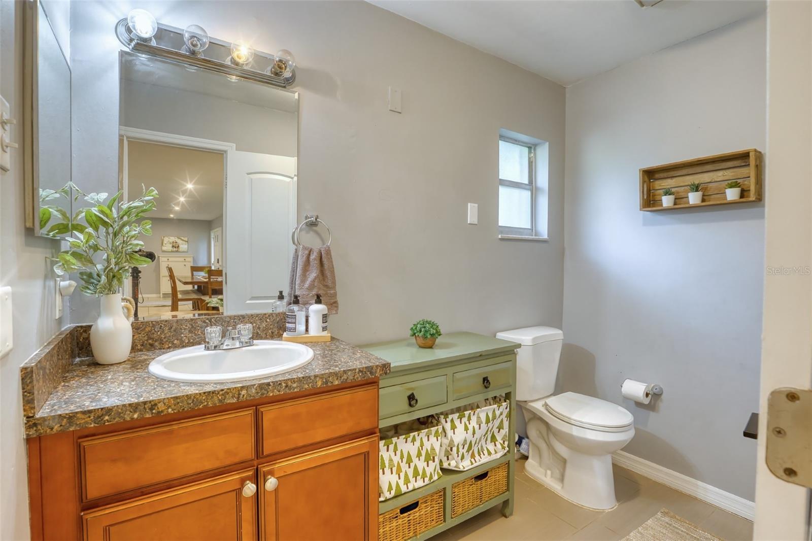 398 Palm Dr Property Photo 22