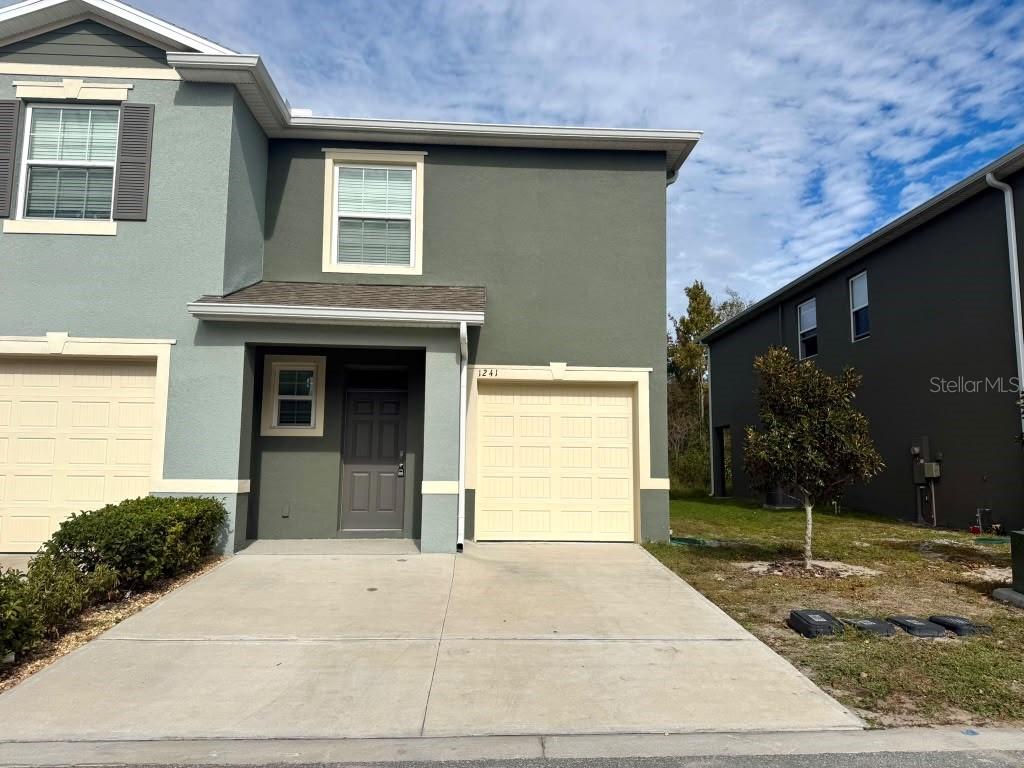 1241 YELLOW FINCH DR Property Photo 1