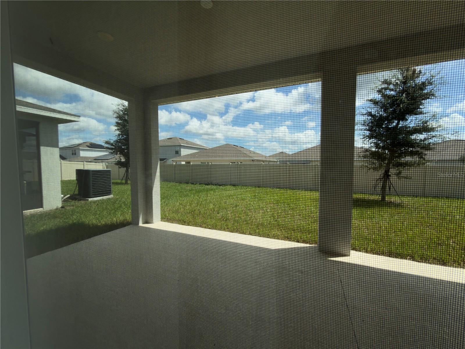 1071 Sugarwood St Property Photo 6