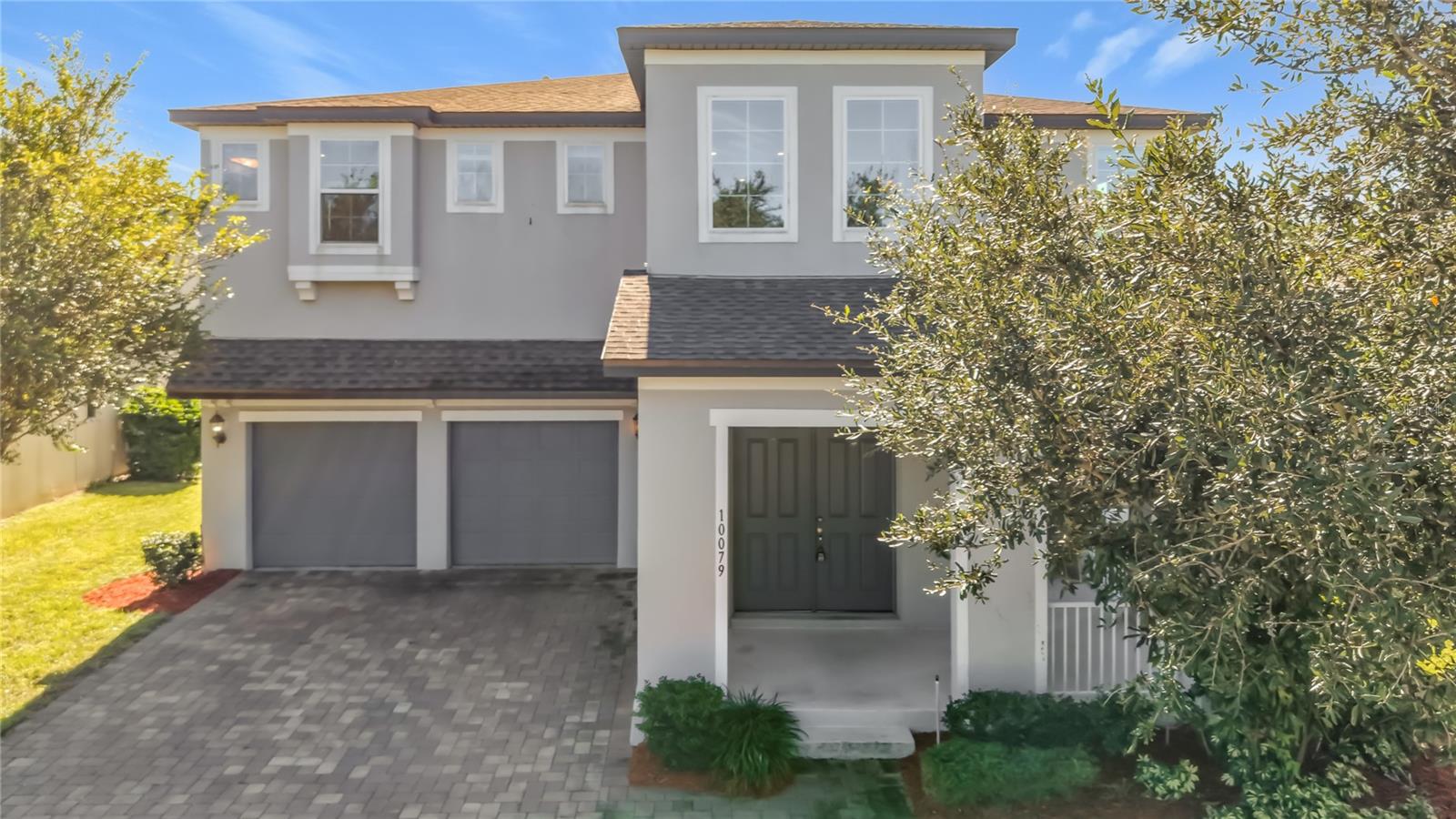 10079 Austrina Oak Loop Property Photo 3