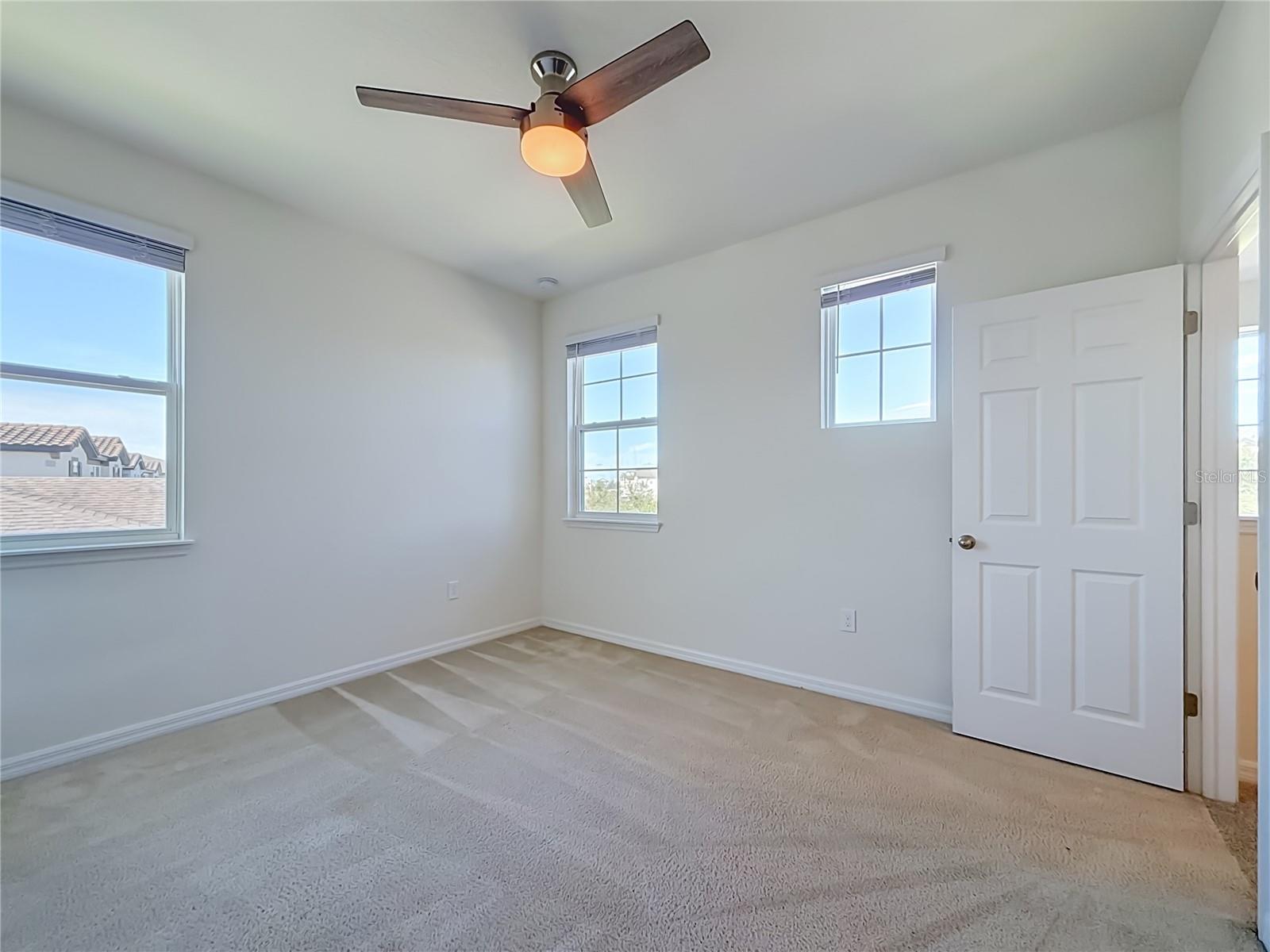 10079 Austrina Oak Loop Property Photo 24