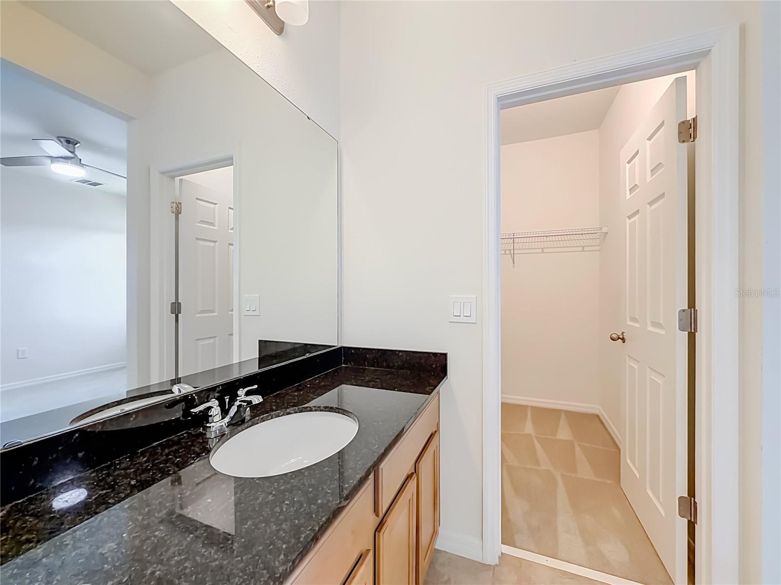 10079 Austrina Oak Loop Property Photo 28