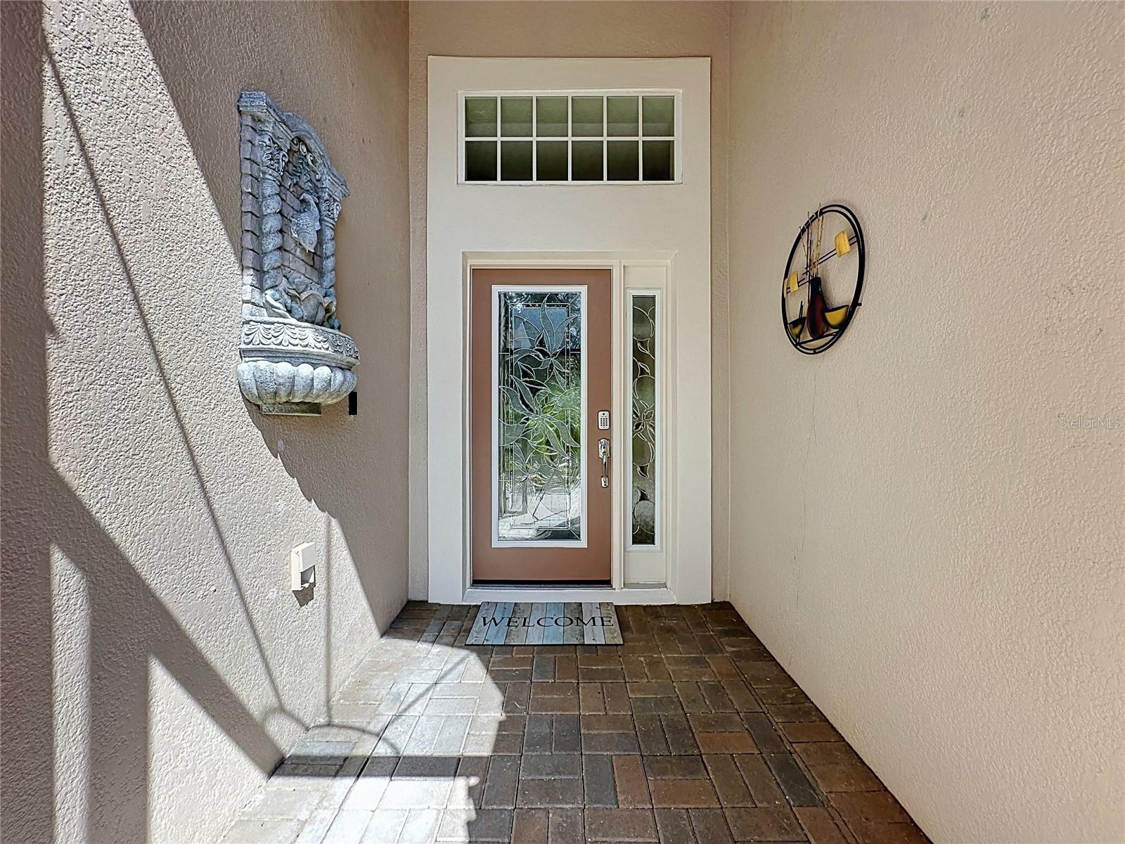 516 Playa Dr Property Photo 3