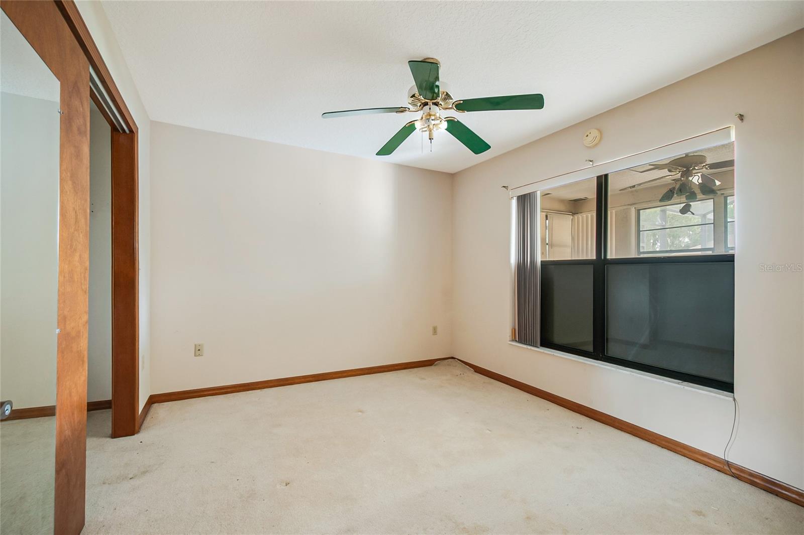 2222 N Stewart St Property Photo 36