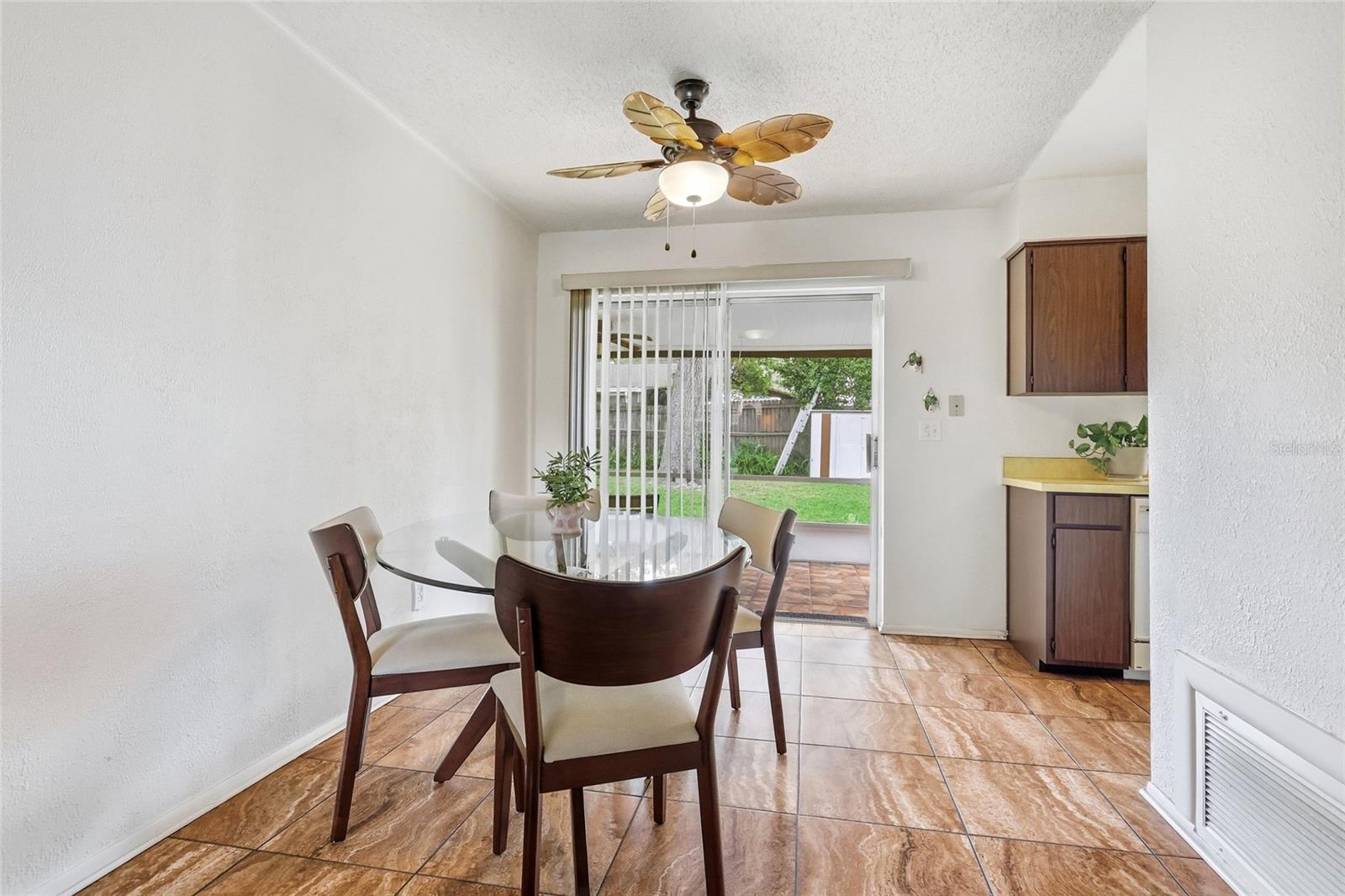 1016 Wolf Trl Property Photo 11