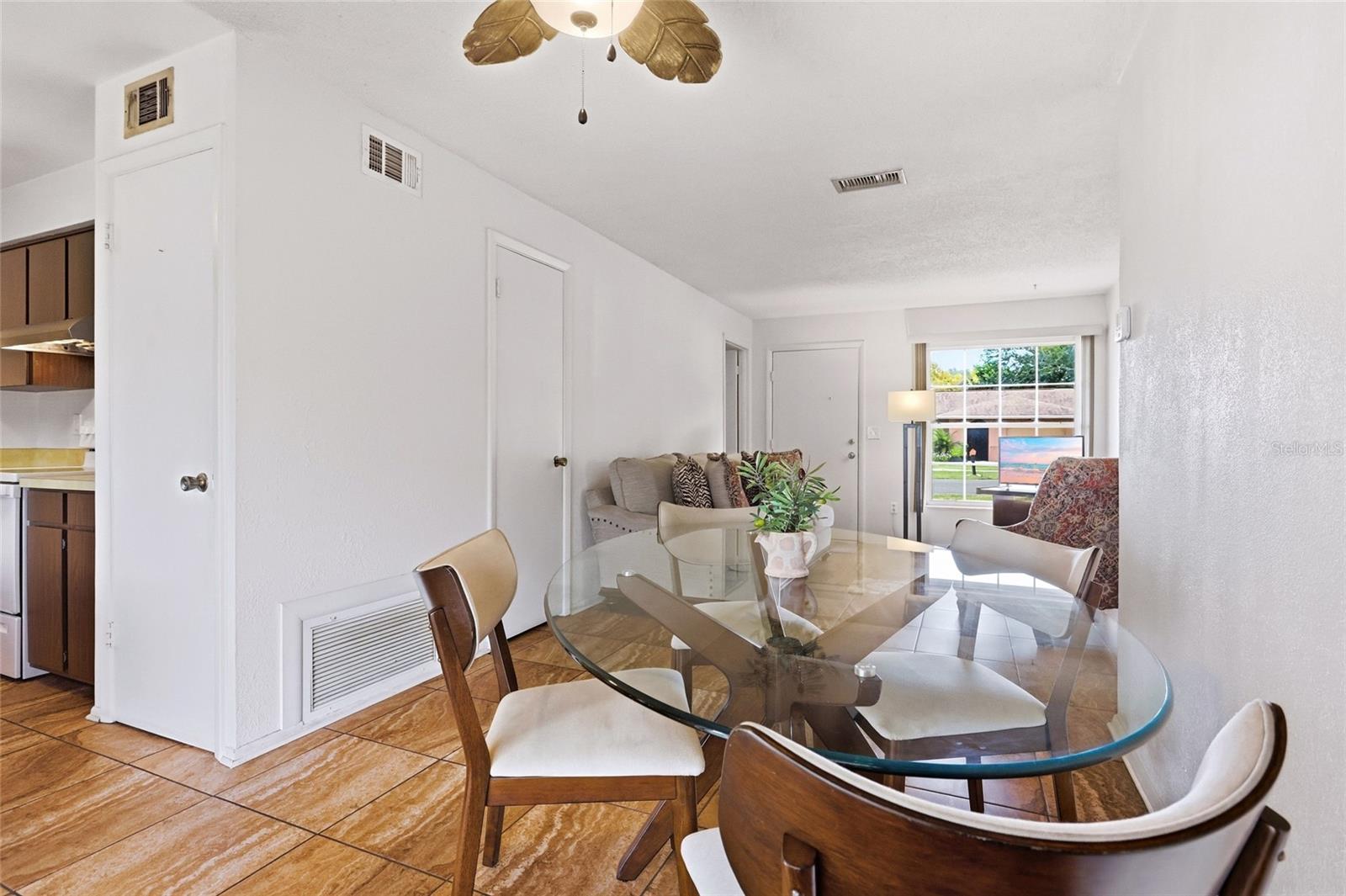 1016 Wolf Trl Property Photo 13